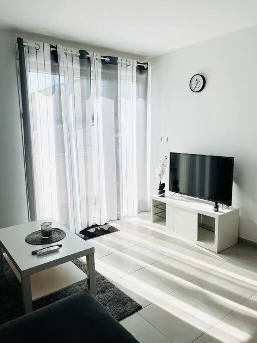 Maison 4 Personnes Avec Jacuzzi Мариньян Экстерьер фото